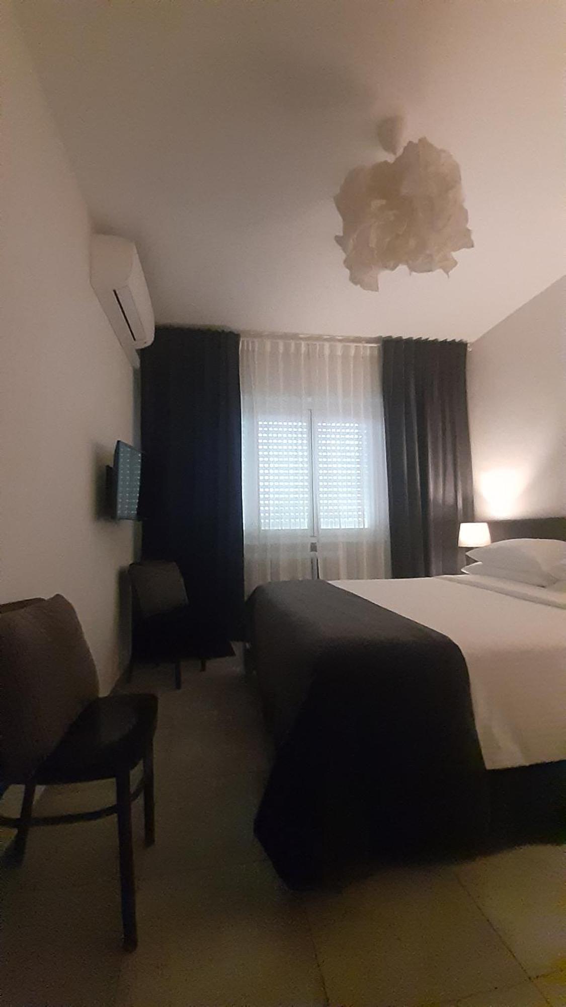 La Duchessa Otel Alba  Dış mekan fotoğraf